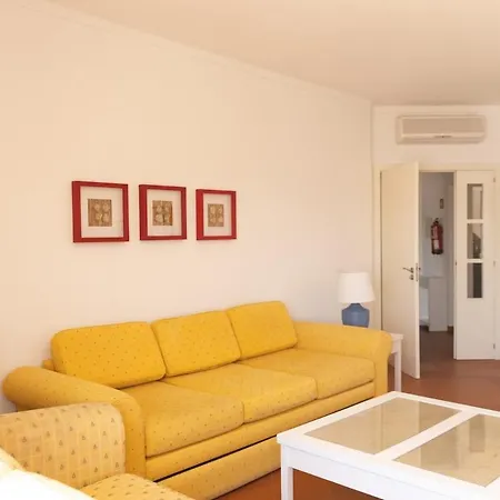 Apartament Prainha 2 Bed With Pool, Air Con And Access